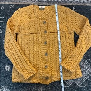 Carraig Donn Irish wool cable chunky cardigan M